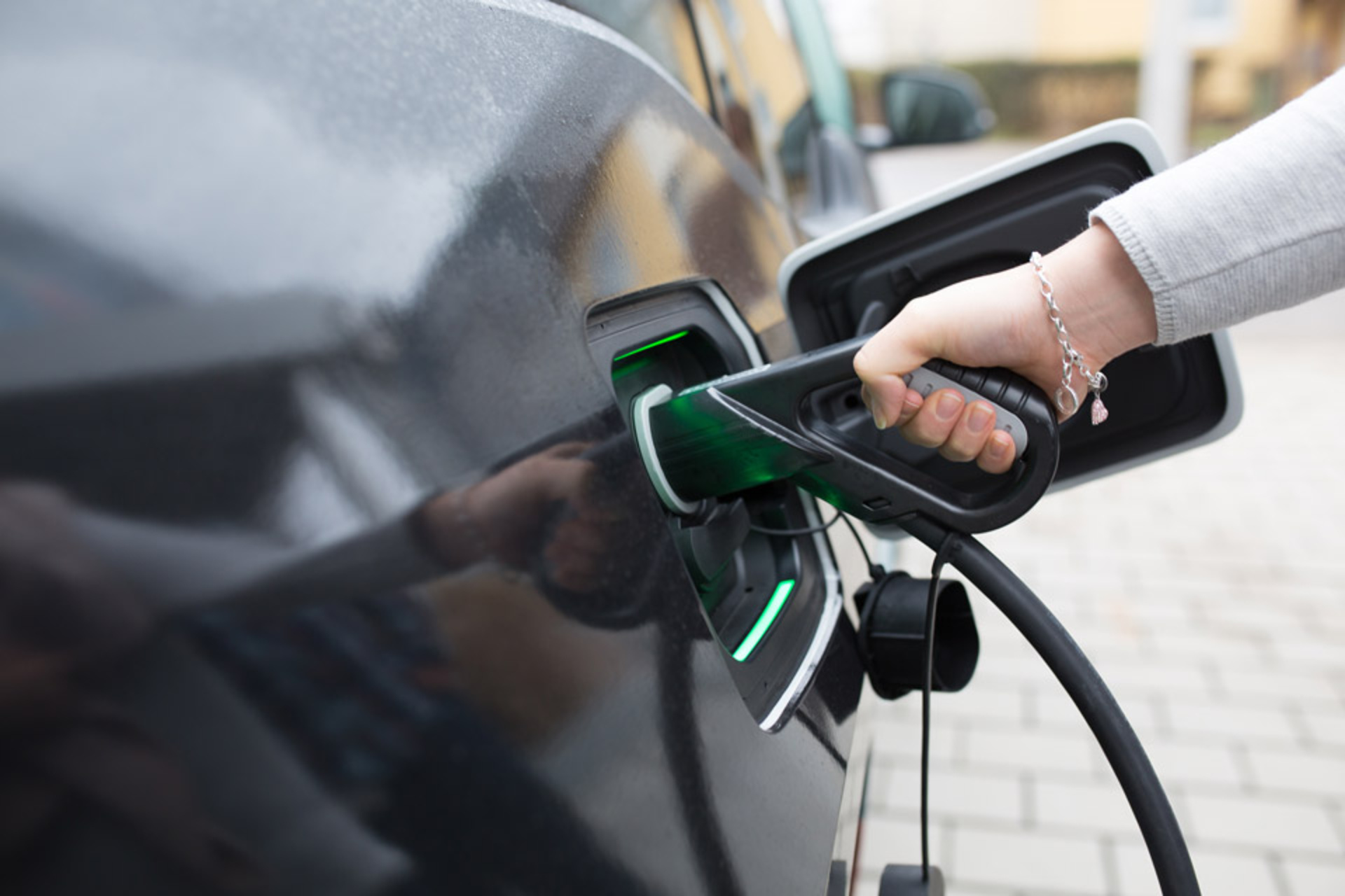 Elektro­mobilität bei Elektro Mühlbauer GmbH in Lauterhofen