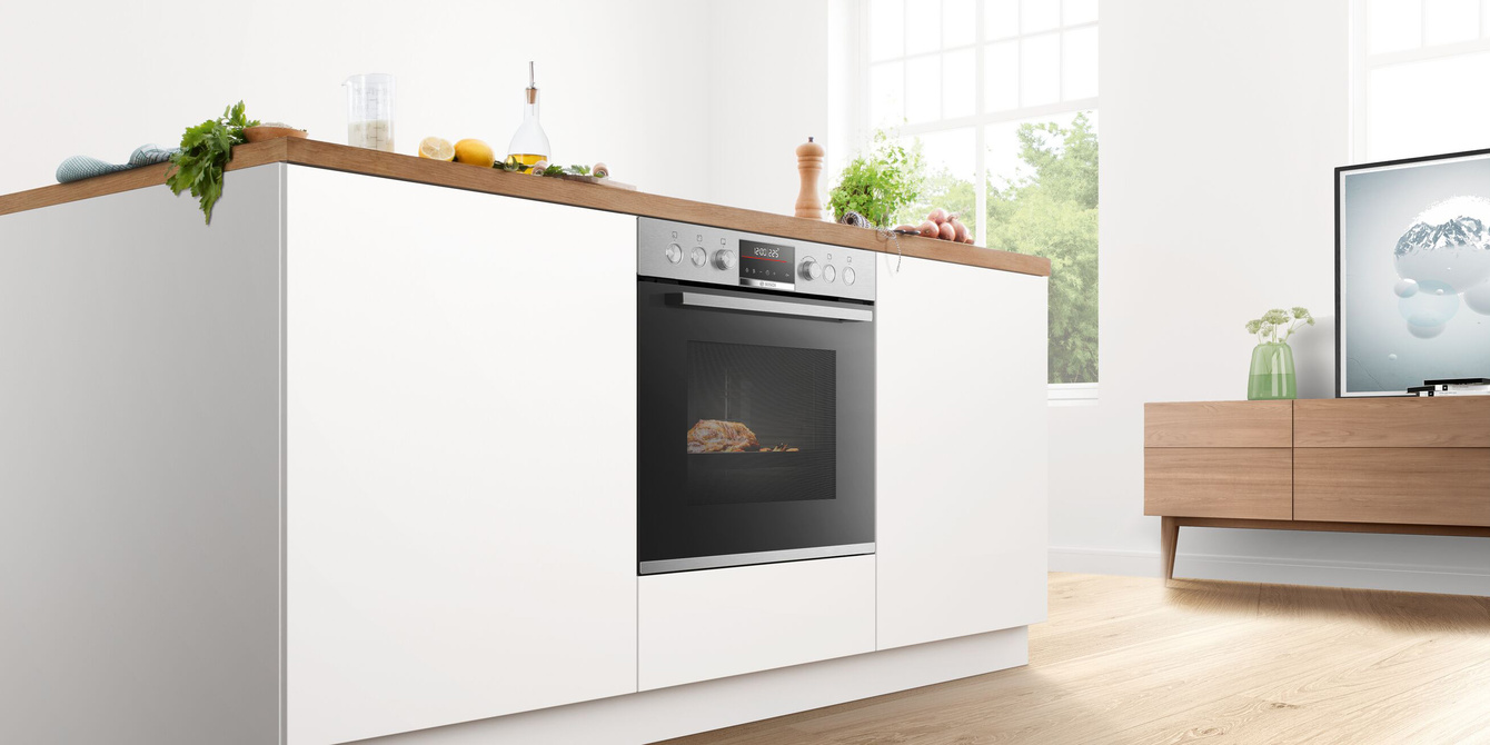 Backöfen und Herdsets bei Elektro Mühlbauer GmbH in Lauterhofen